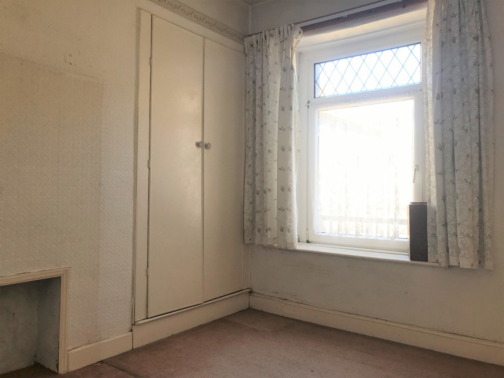 3 bed house for sale in Rockingham Terrace, Neath 10