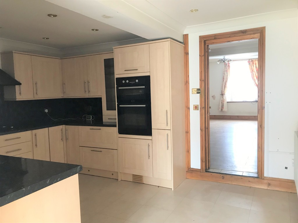 3 bed house for sale in Mansel Street, Neath 5