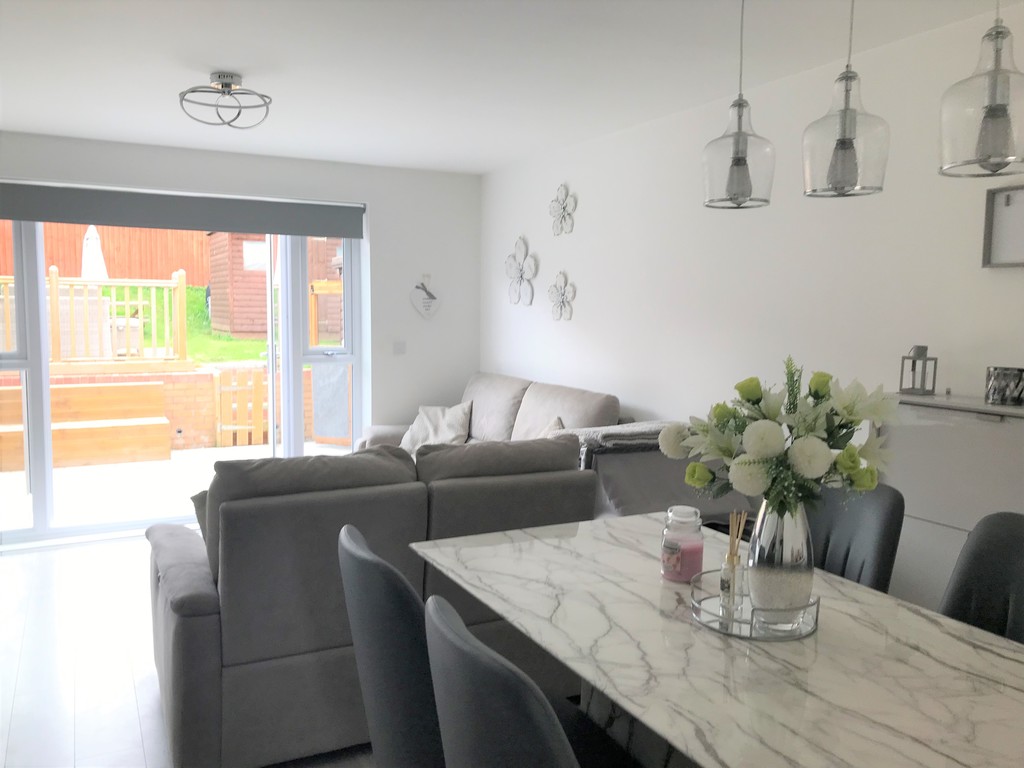 2 bed house for sale in Cecil Griffiths Close, Tonna, Neath 2