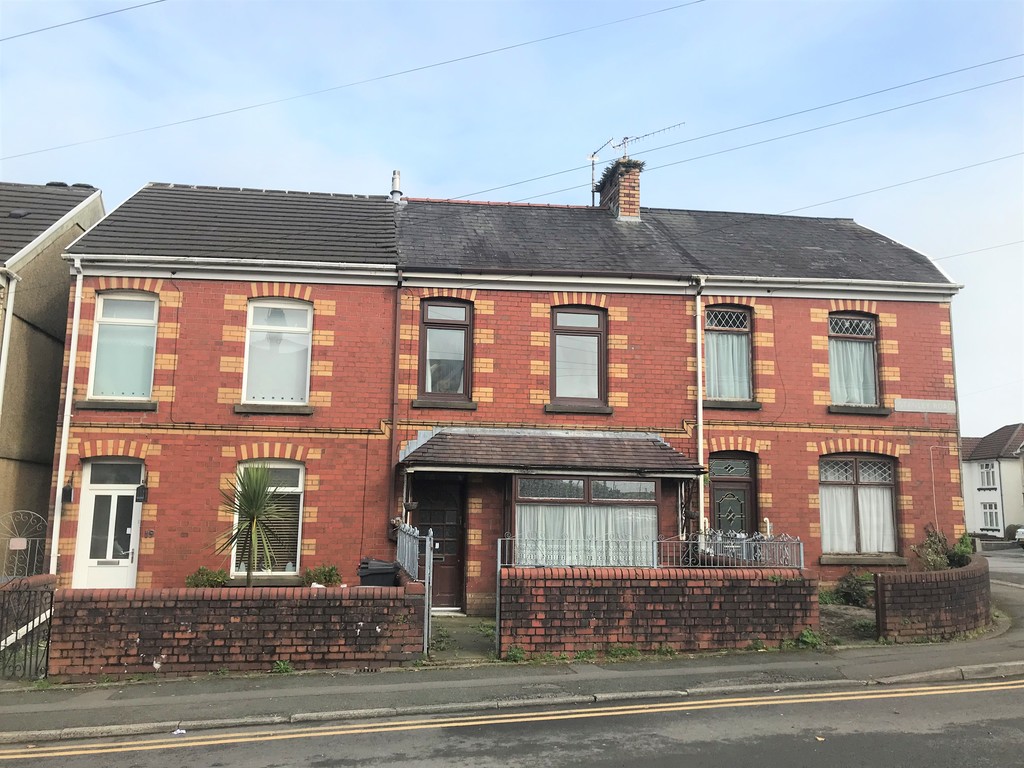 3 bed house for sale in Stanley Road, Skewen, Neath  - Property Image 1