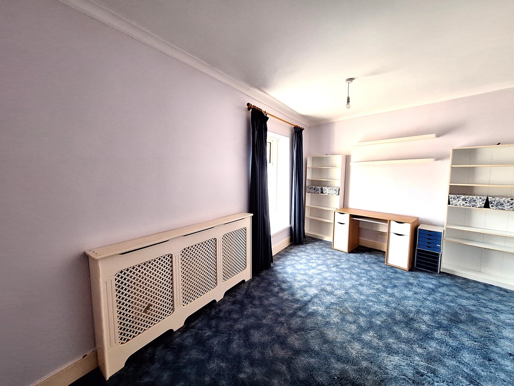 3 bed house for sale in Crythan Road, Neath  - Property Image 9