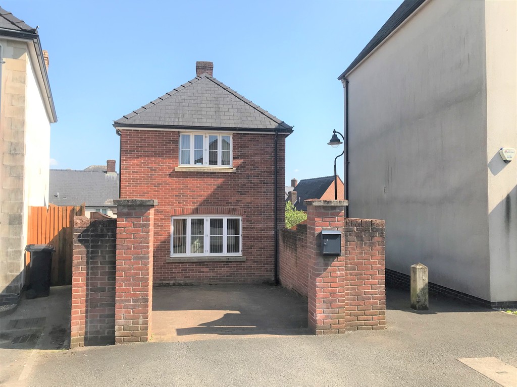 2 bed house for sale in Pitchford Lane, Llandarcy, Neath 1