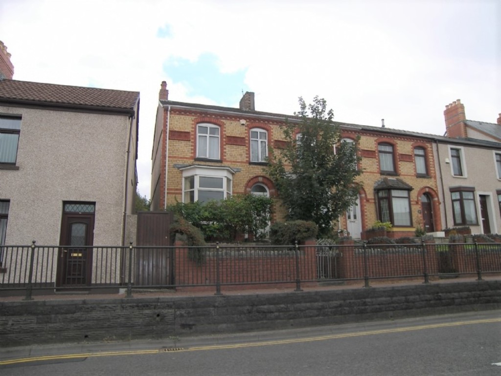 3 bed house for sale in Briton Ferry Road, Neath 1