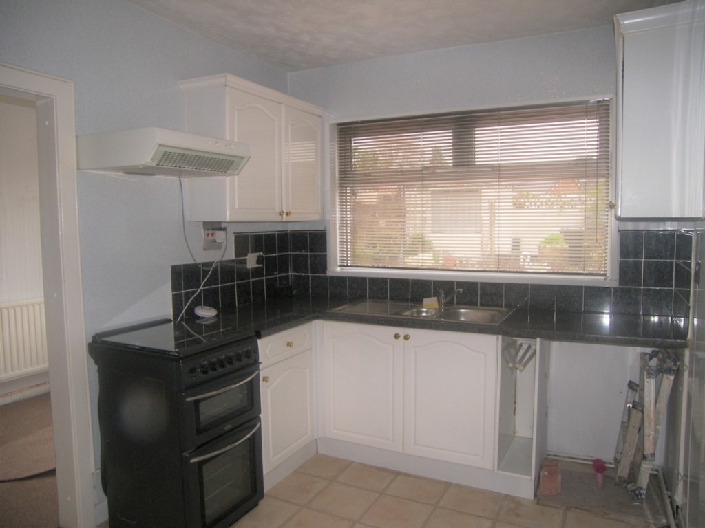 3 bed house for sale in Regent Street West, Briton Ferry 5