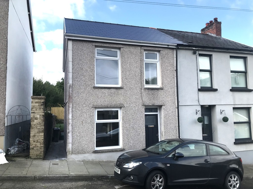 3 bed house for sale in Hill Street, Melincourt, Neath - Property Image 1