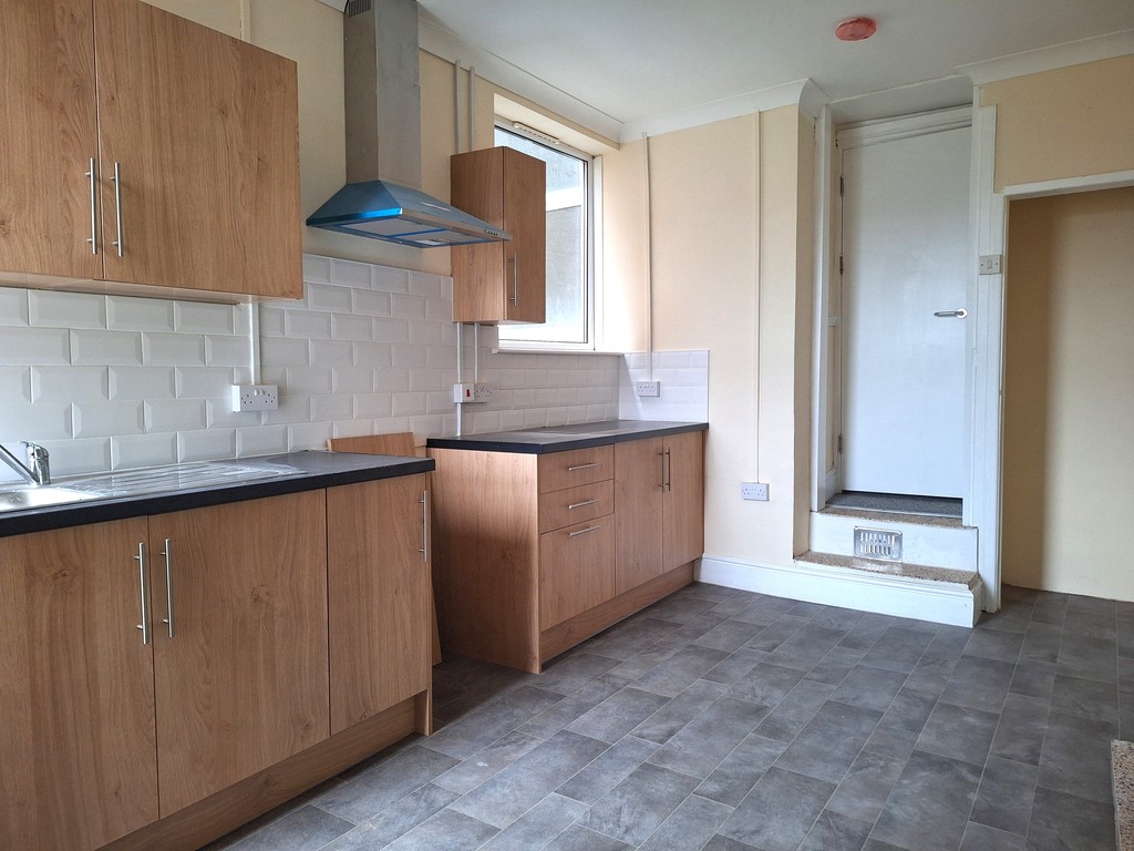 3 bed house for sale in Terrace Road, Swansea 5
