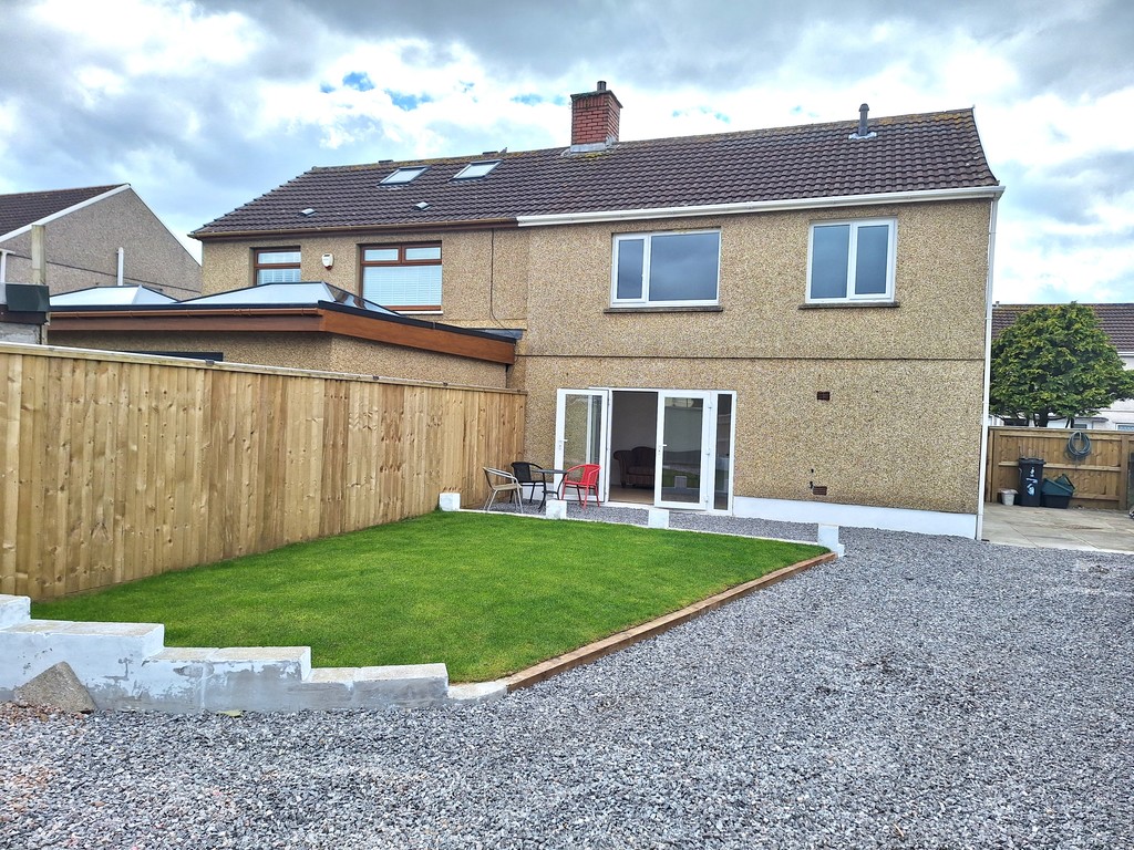 3 bed house for sale in 7 St. Asaph Drive 16