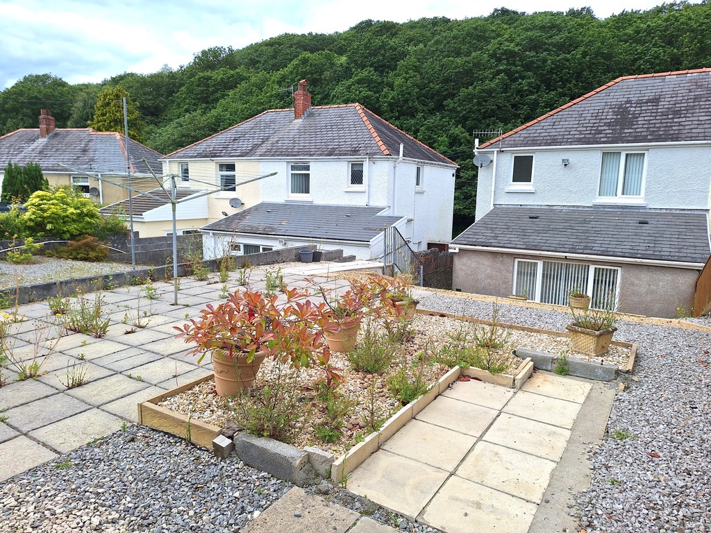 3 bed house for sale in Main Road, Aberdulais, Neath 17