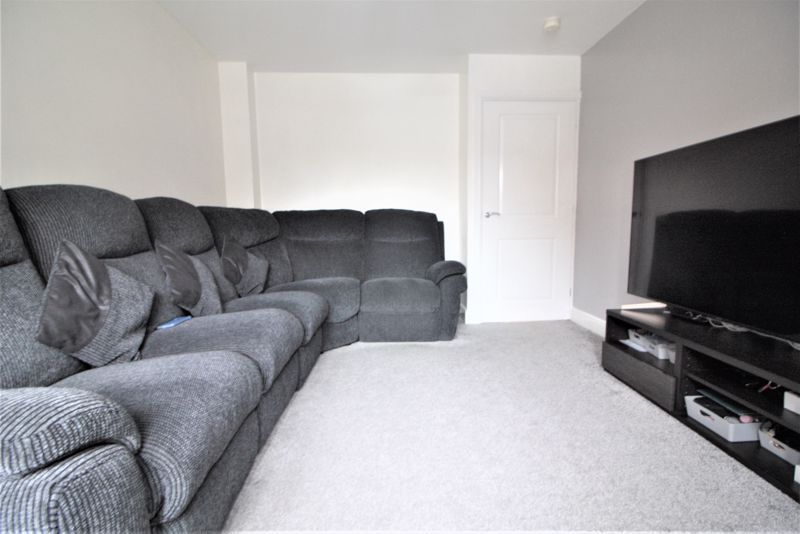 3 bed house for sale in St. Stephens Road, Ollerton, NG22  - Property Image 3