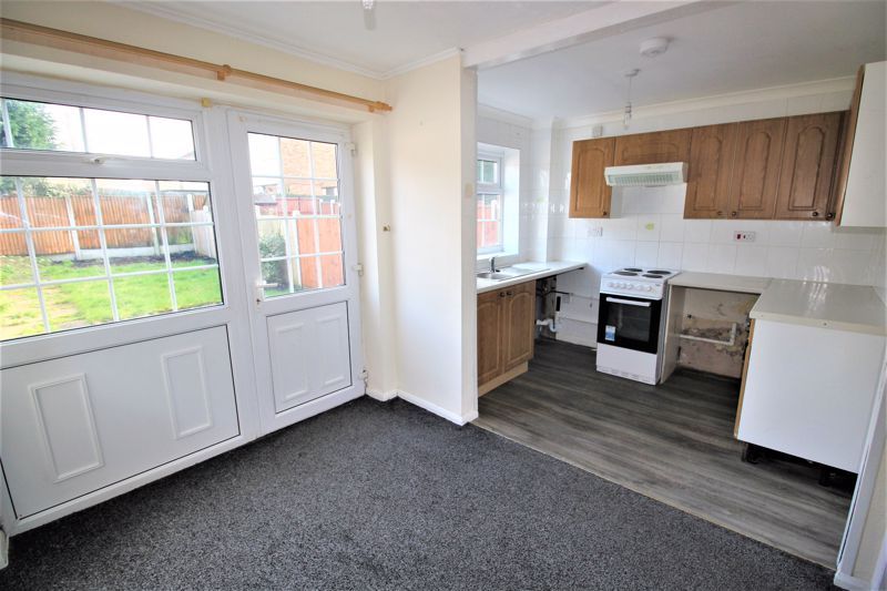 3 bed house for sale in Kingsway Avenue, New Ollerton, NG22 5