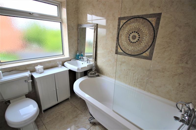 3 bed house for sale in Grange Avenue, Ollerton, NG22  - Property Image 8