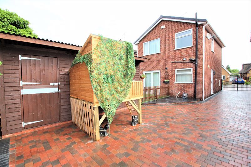3 bed house for sale in Grange Avenue, Ollerton, NG22  - Property Image 9
