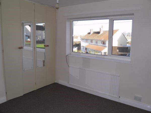 3 bed house to rent in The Markhams, NEW OLLERTON, NG22  - Property Image 4