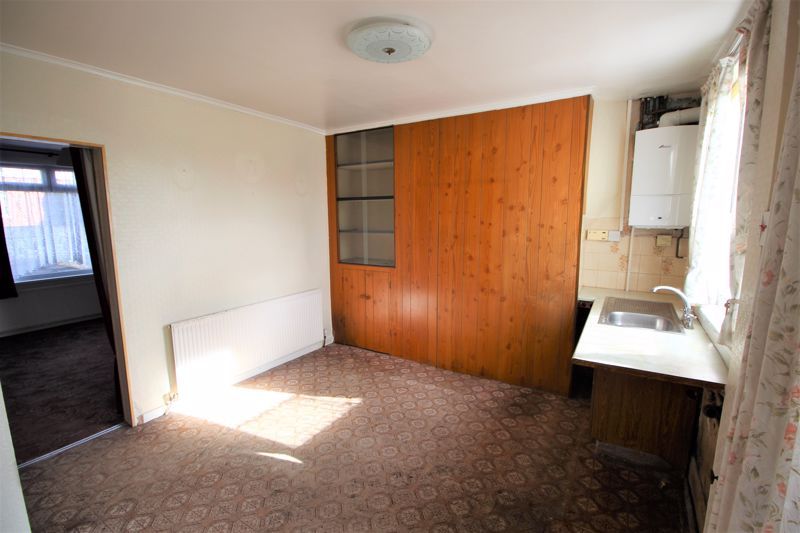 3 bed house for sale in Pine Avenue, Newark, NG22  - Property Image 3