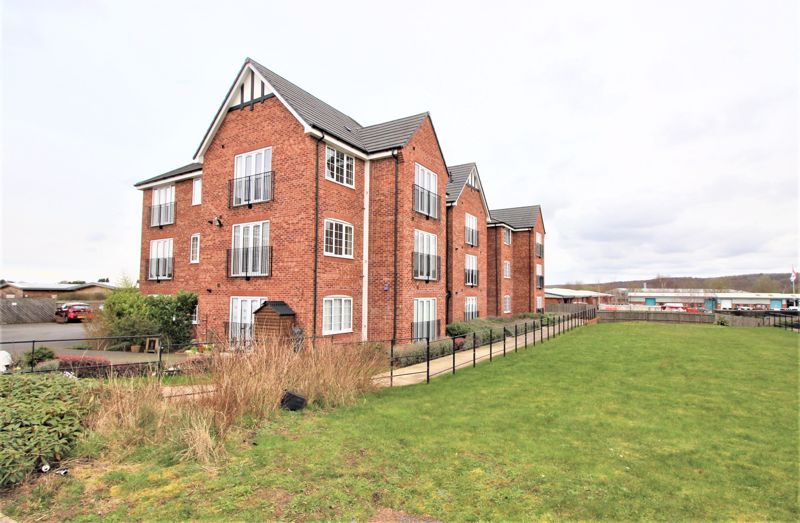 2 bed flat for sale in Newark Court, Ollerton, NG22  - Property Image 12