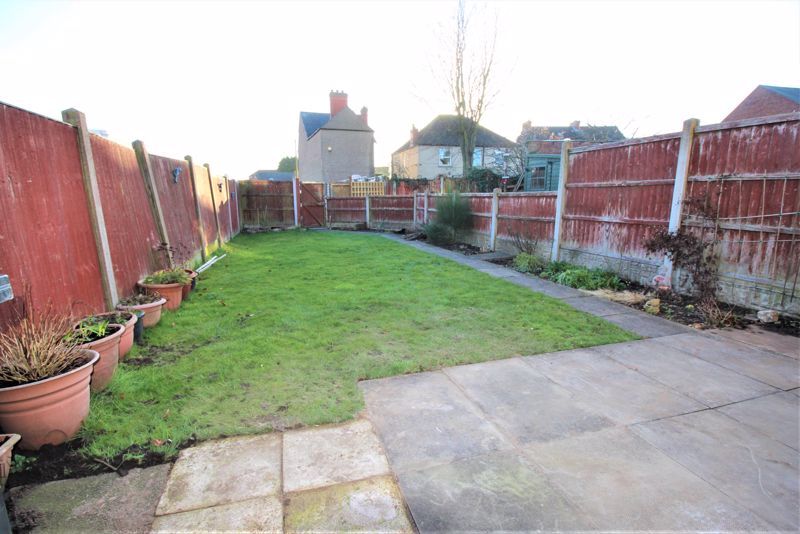 3 bed house for sale in Chatsworth Street, Sutton In Ashfield, NG17  - Property Image 2