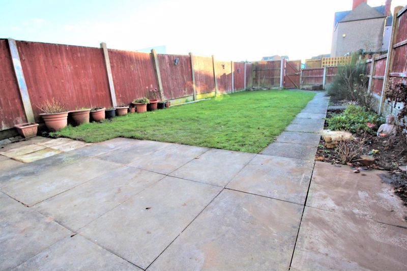 3 bed house for sale in Chatsworth Street, Sutton In Ashfield, NG17  - Property Image 4