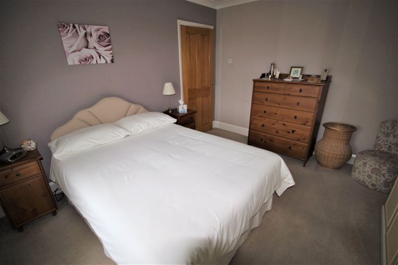 3 bed  for sale in Forest Road, Newark, NG22  - Property Image 11