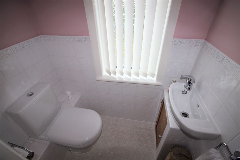 3 bed  for sale in Forest Road, Newark, NG22  - Property Image 17