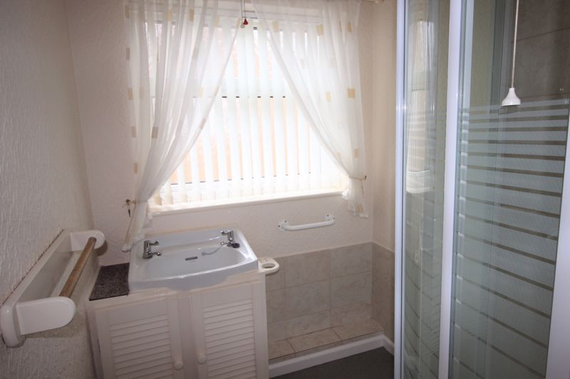 3 bed house for sale in Hawthorn Drive, New Ollerton, NG22 15