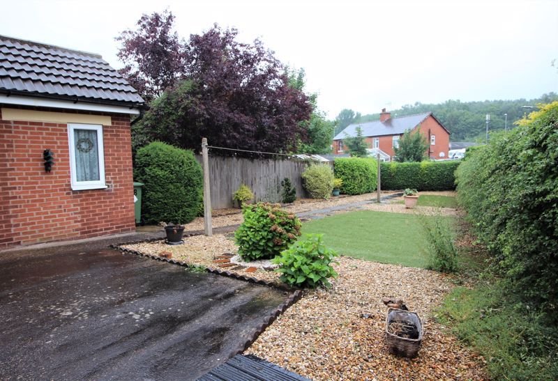 3 bed house for sale in Hawthorn Drive, New Ollerton, NG22 17