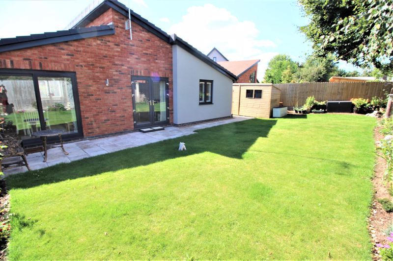 2 bed bungalow for sale in Beech Avenue, Edwinstowe, NG21 15