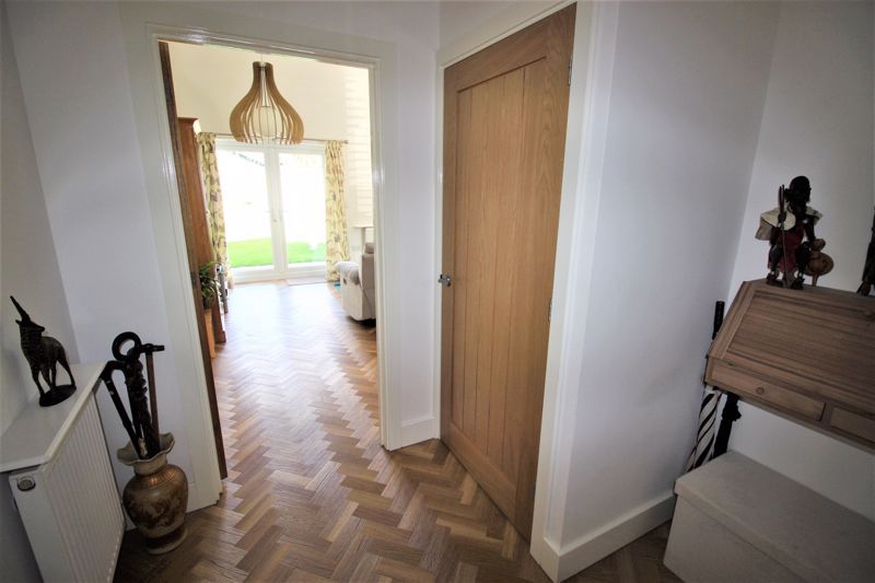 2 bed bungalow for sale in Beech Avenue, Edwinstowe, NG21  - Property Image 9