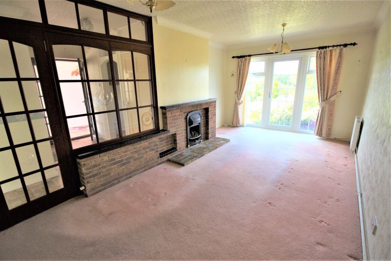 2 bed bungalow for sale in Tor Lane, Ollerton, NG22  - Property Image 2