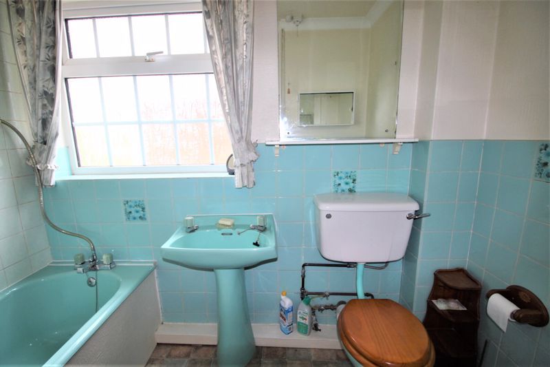 2 bed bungalow for sale in Tor Lane, Ollerton, NG22 9