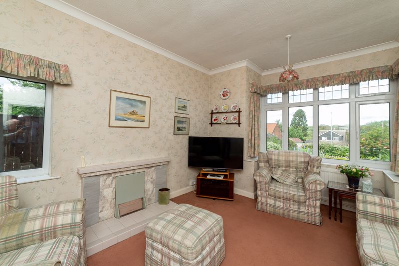 4 bed house for sale in Main Street, Ollerton, NG22  - Property Image 3