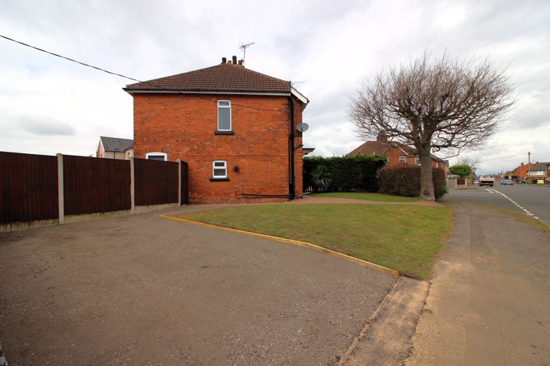 3 bed house for sale in Whinney Lane, Ollerton, NG22 3