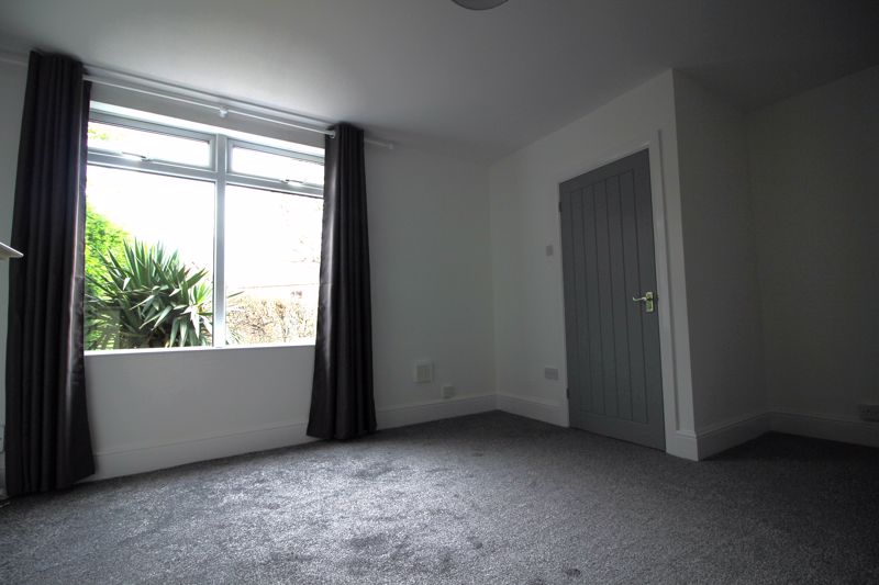 3 bed house for sale in Whinney Lane, Ollerton, NG22  - Property Image 9