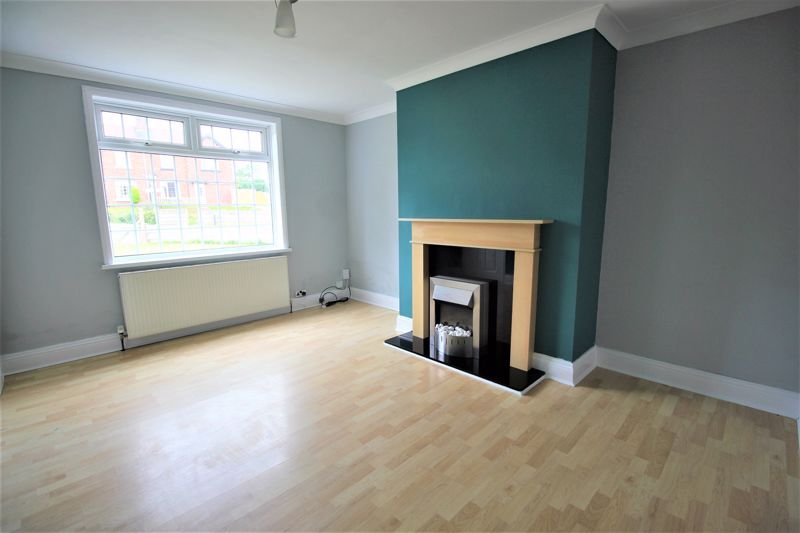 3 bed house for sale in Whinney Lane, New Ollerton, NG22  - Property Image 2