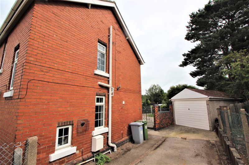 3 bed house for sale in Whinney Lane, New Ollerton, NG22  - Property Image 15