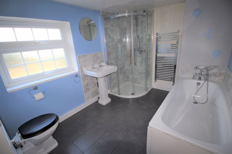 3 bed house for sale in Clipstone Road, Edwinstowe, NG21 10