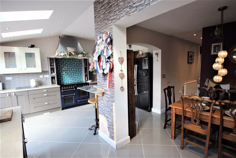 3 bed house for sale in Larch Road, New Ollerton, NG22  - Property Image 12