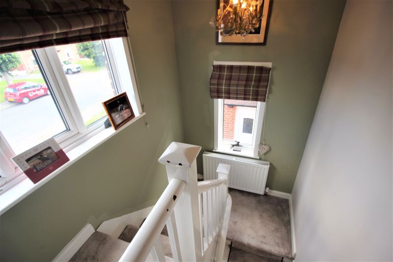 3 bed house for sale in Larch Road, New Ollerton, NG22  - Property Image 17