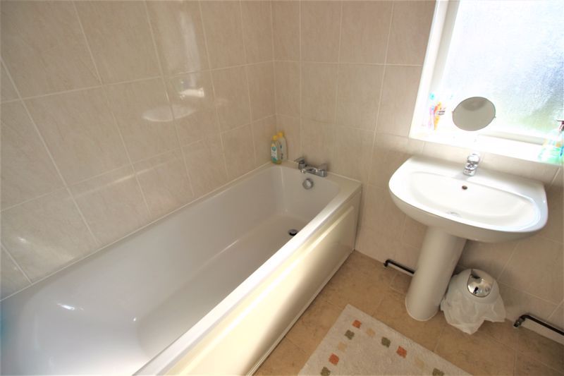 4 bed house for sale in Petersmith Drive, New Ollerton, NG22  - Property Image 15