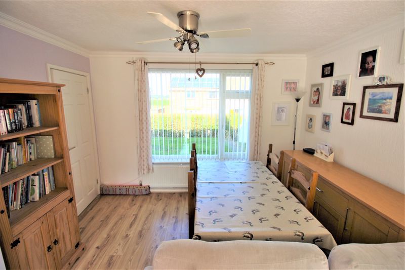 4 bed house for sale in Petersmith Drive, New Ollerton, NG22  - Property Image 5