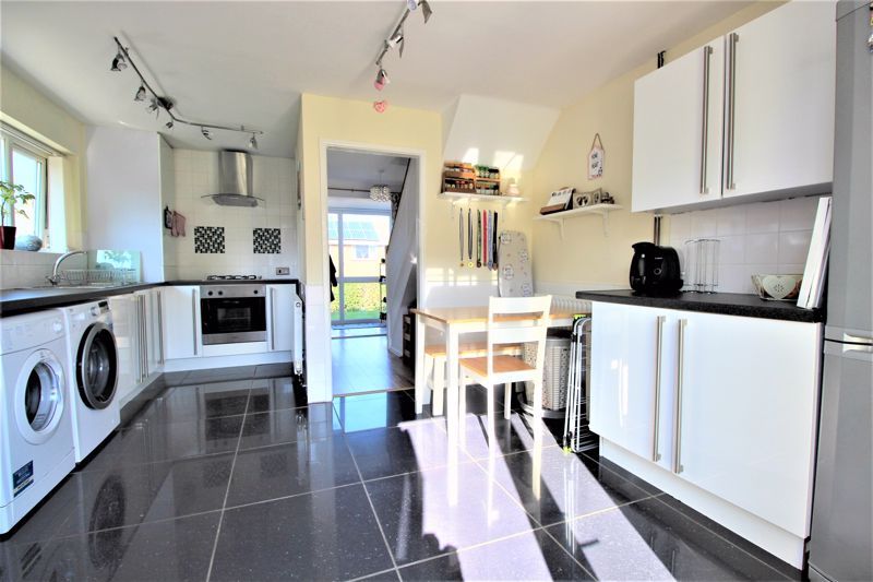 4 bed house for sale in Petersmith Drive, New Ollerton, NG22  - Property Image 7