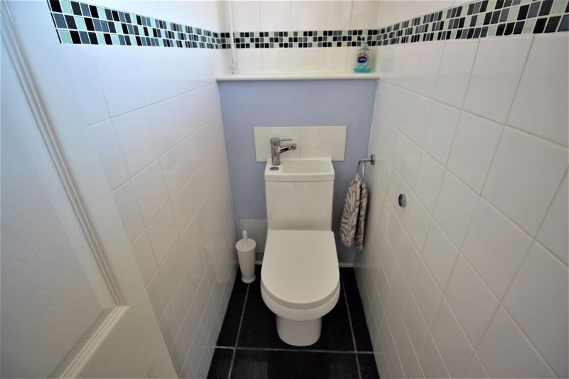 4 bed house for sale in Petersmith Drive, New Ollerton, NG22 9