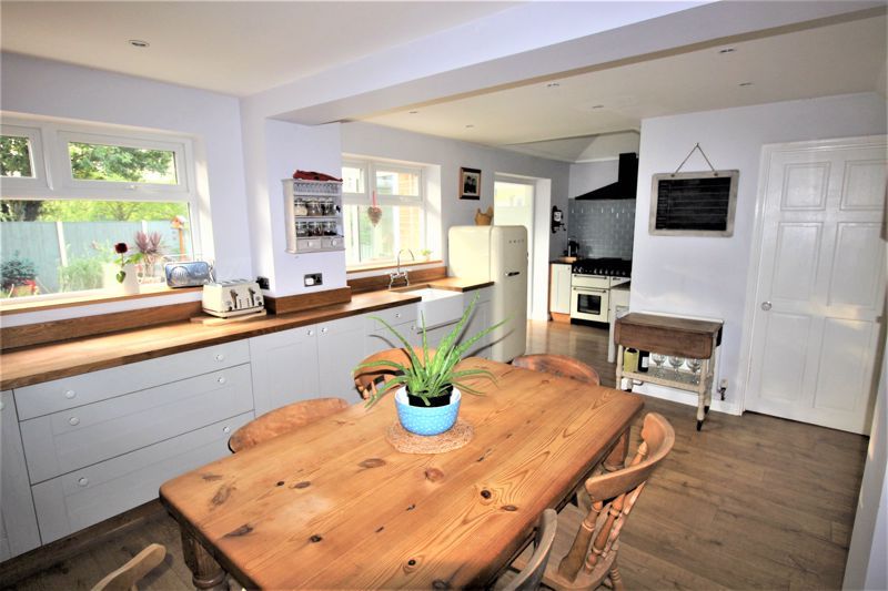 3 bed house for sale in Muirfield Way, Mansfield Woodhouse, NG19  - Property Image 3
