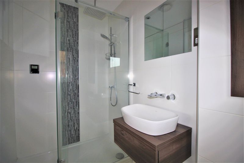 4 bed house for sale in Bluebird Avenue, Ollerton, NG22 12