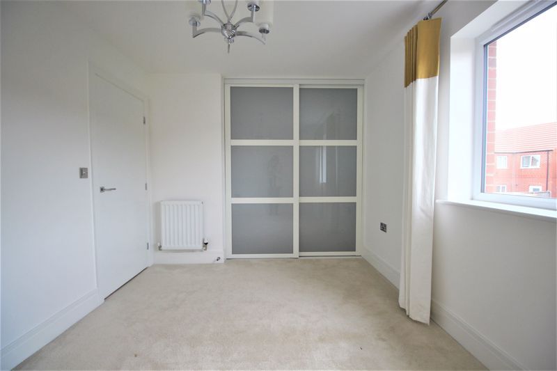 4 bed house for sale in Bluebird Avenue, Ollerton, NG22 13