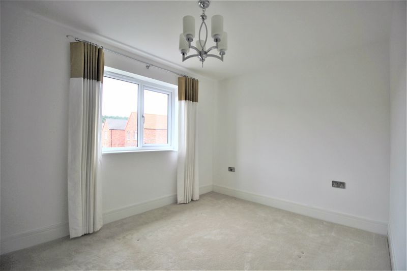 4 bed house for sale in Bluebird Avenue, Ollerton, NG22 14