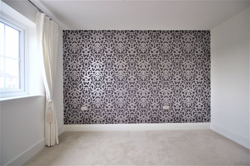 4 bed house for sale in Bluebird Avenue, Ollerton, NG22 15
