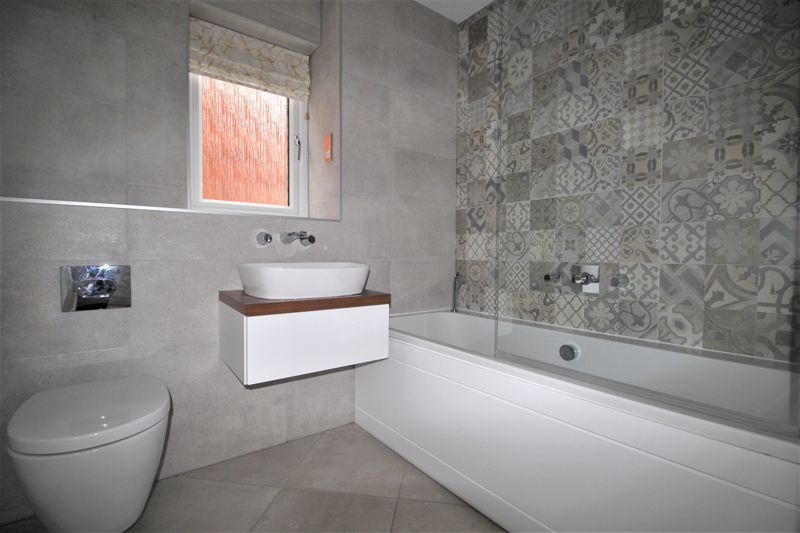 4 bed house for sale in Bluebird Avenue, Ollerton, NG22 18