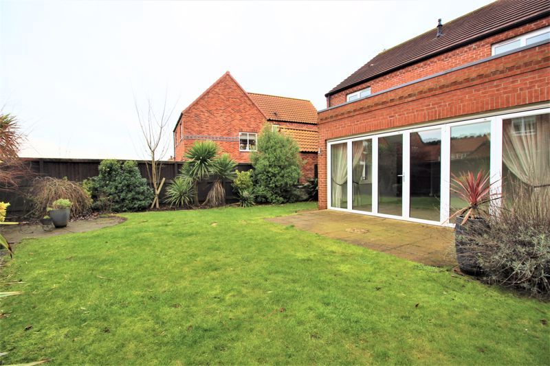 4 bed house for sale in Bluebird Avenue, Ollerton, NG22 20