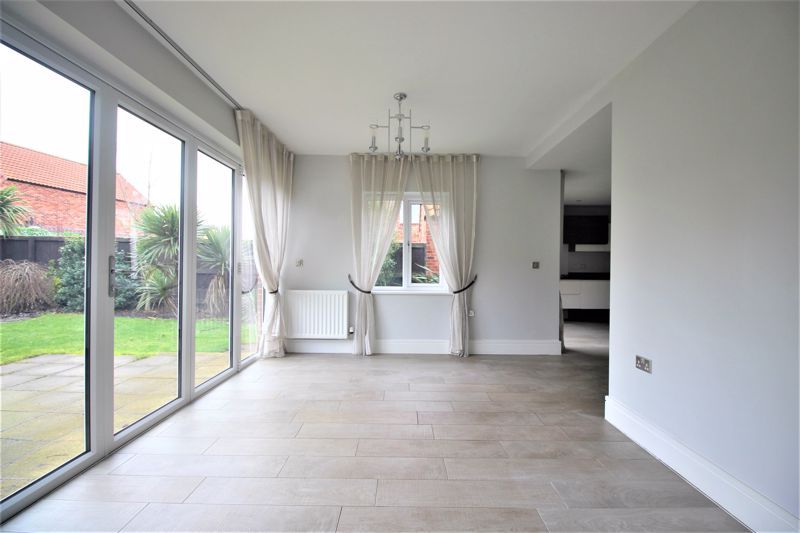 4 bed house for sale in Bluebird Avenue, Ollerton, NG22  - Property Image 5