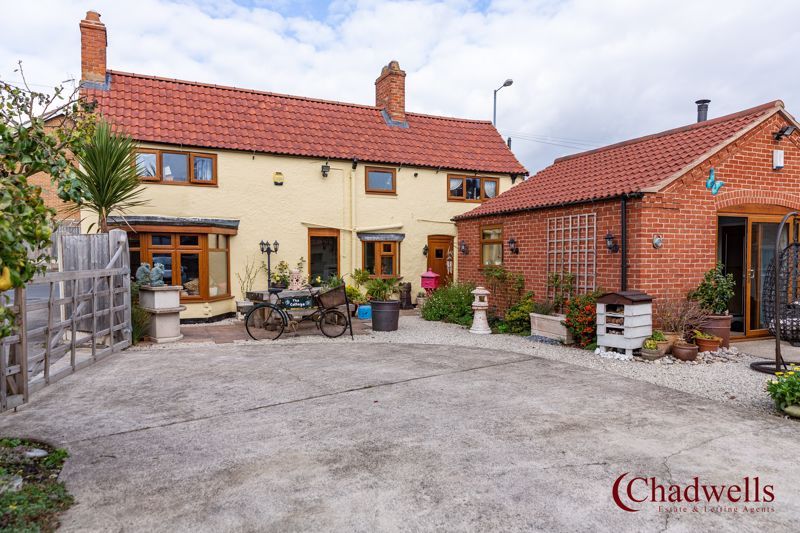 3 bed cottage for sale in Main Street, Walesby, NG22  - Property Image 15